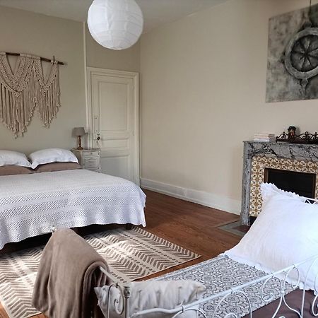 Chateau D'Arfeuilles Chambres Et Tables D'Hotes Eksteriør bilde