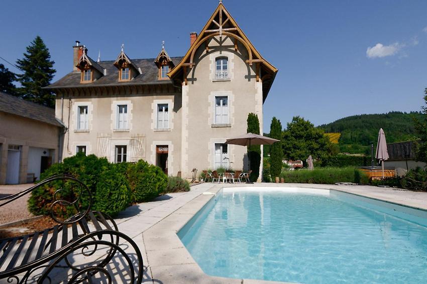 Chateau D'Arfeuilles Chambres Et Tables D'Hotes Eksteriør bilde