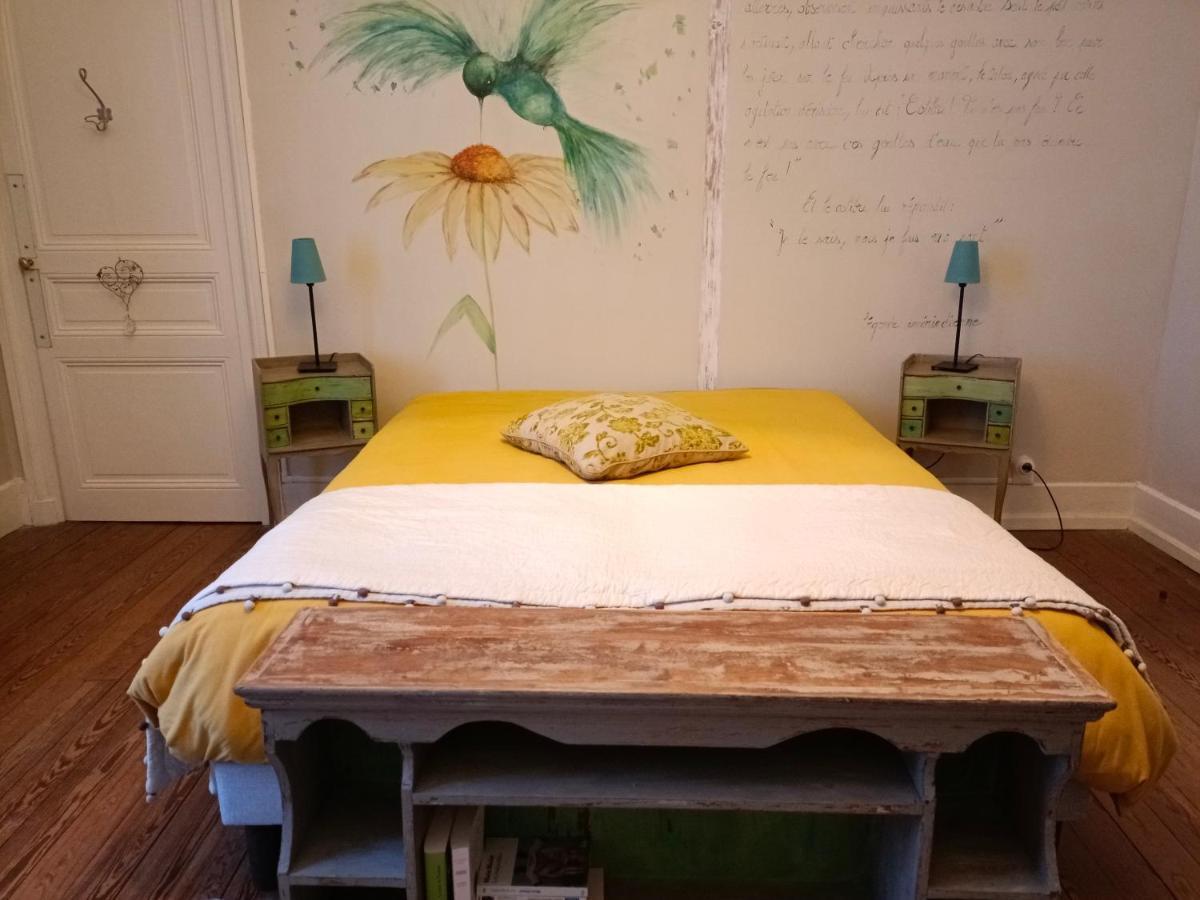 Chateau D'Arfeuilles Chambres Et Tables D'Hotes Eksteriør bilde